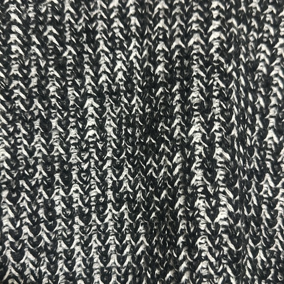 Rock & Republic brand size Large Women’s Sweater - Picture 10 of 15